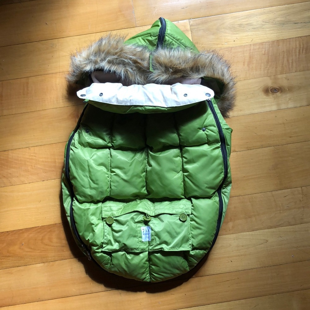 Infant Igloo Sac